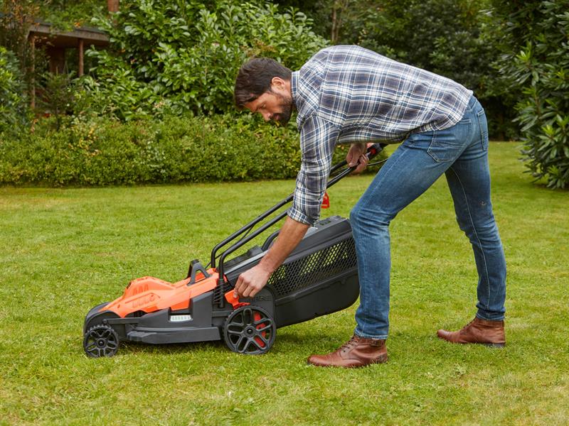 BLACK DECKER Mower With Bike Handle 42cm 1800W 240V BEMW481BH