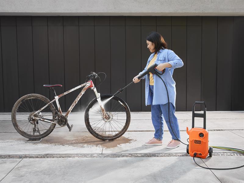 BLACK + DECKER BEPW1300L Pressure Washer 110 bar 240V B/DBEPW1300L