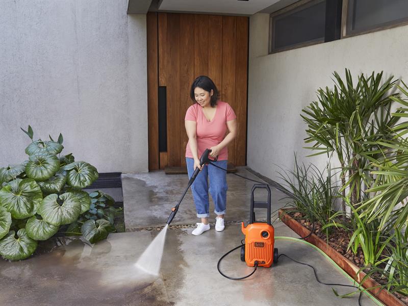 BLACK + DECKER BEPW1300L Pressure Washer 110 bar 240V B/DBEPW1300L