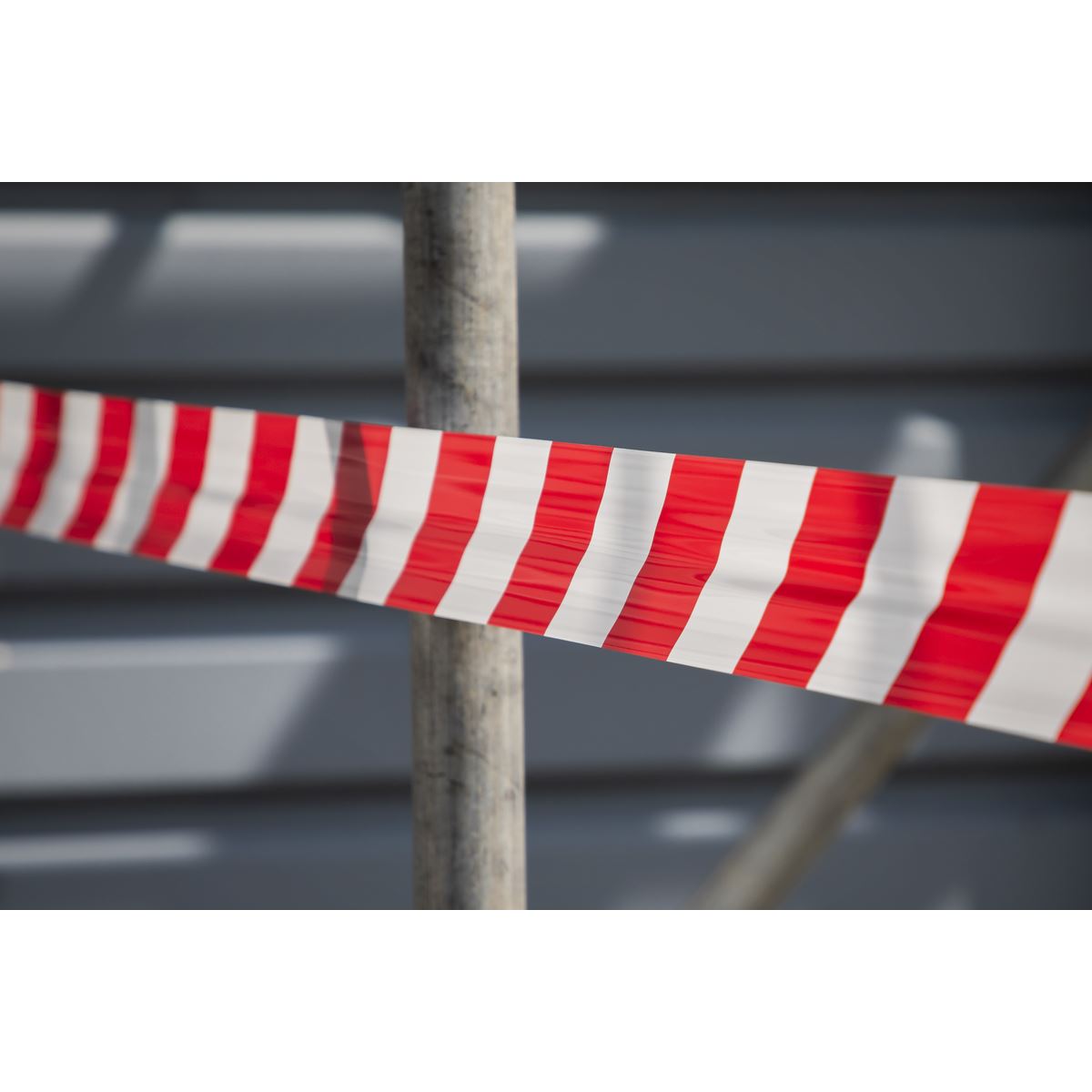 Sealey Hazard Warning Barrier Tape 80mm x 100m Red/White Non-Adhesive BTRW