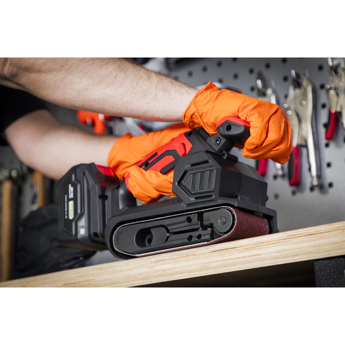 Sealey 20V Cordless Belt Sander SV20 Series 76mm Dust Free Body Only CP20VBS