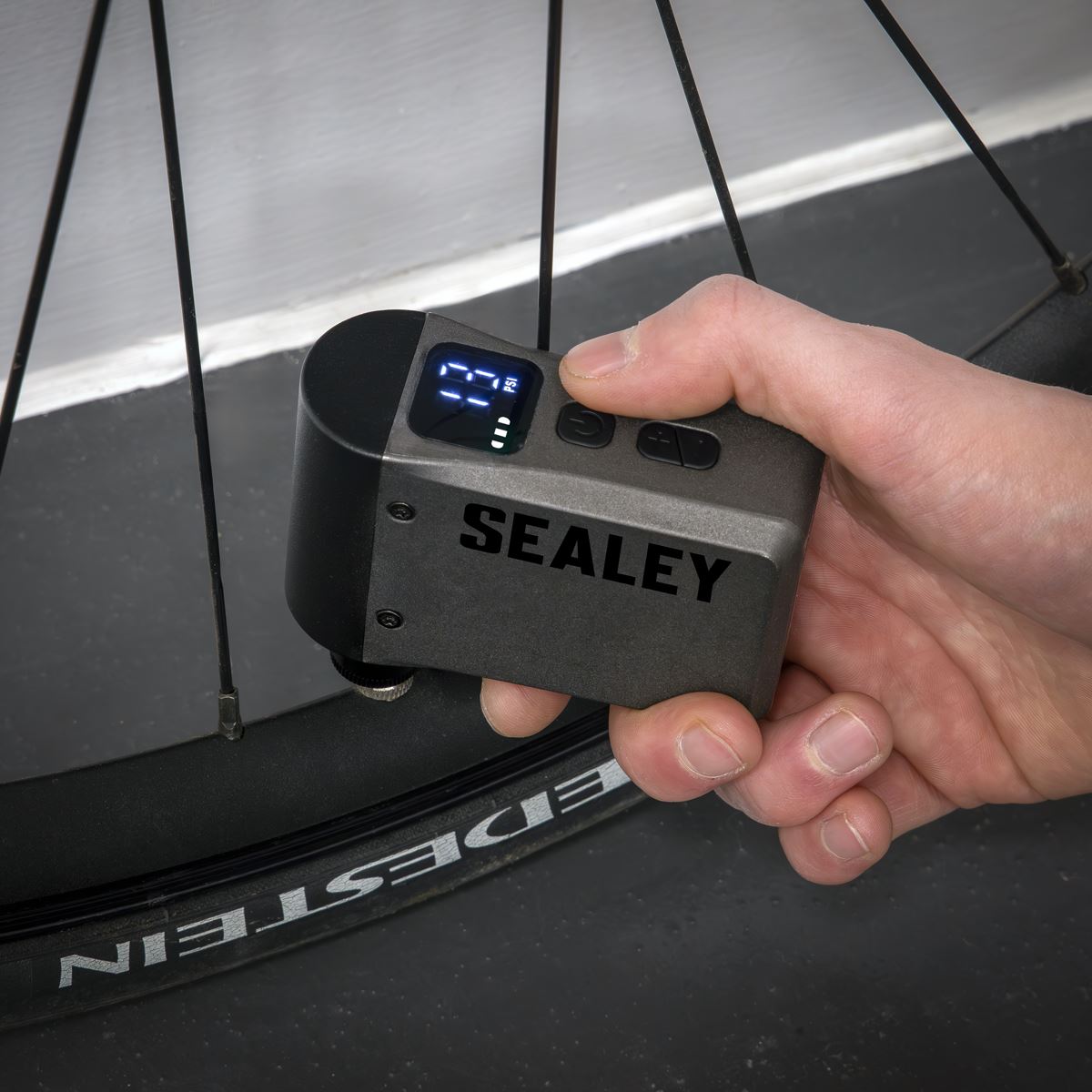 Sealey Cordless Mini Digital Bike Pump Rechargable LCD Screen CTI100