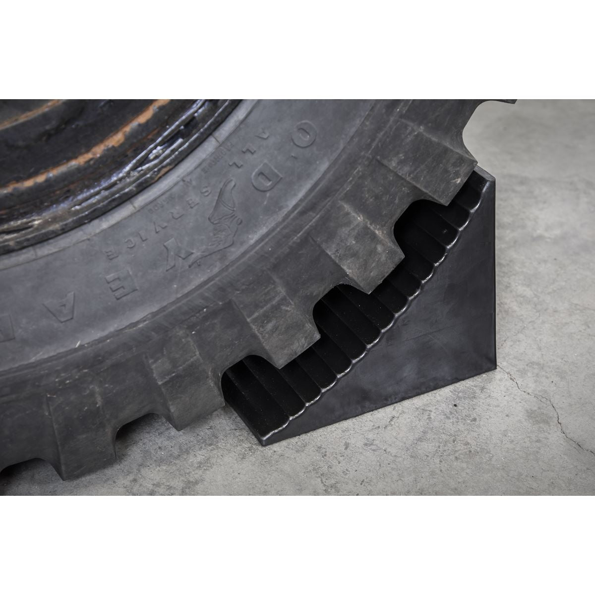 Sealey Wheel Chock Heavy-Duty Rubber - Single CWC01