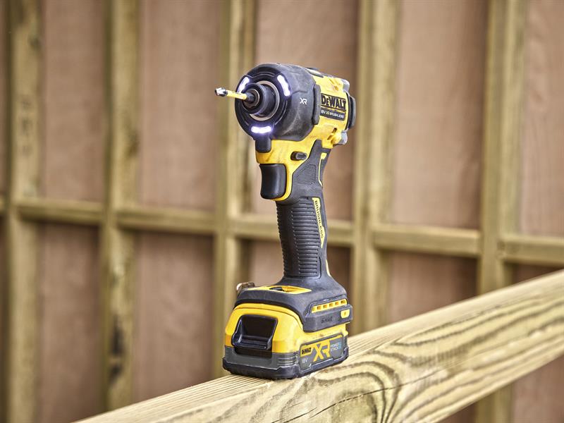 DEWALT Hyrdralic Impact Driver 18V 2 x 1.7Ah POWERSTACK Li-ion DEWDCF870E2T