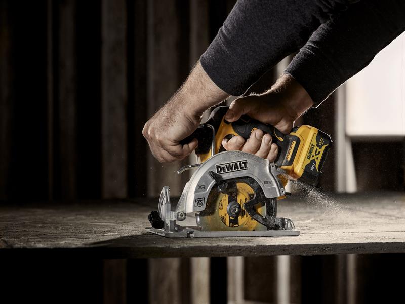 DEWALT DCS512D2 Brushless XR Circular Saw 12V 2 x 5.0Ah Li-ion DEWDCS512P2