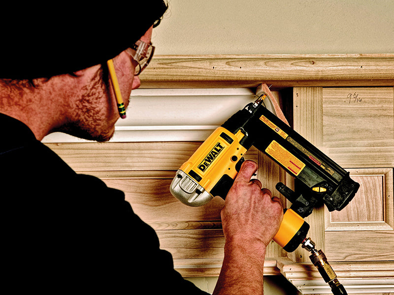 DEWALT DPN1850PP Pneumatic Oil-Free 18 Gauge Brad Nailer DEWDPN1850PP