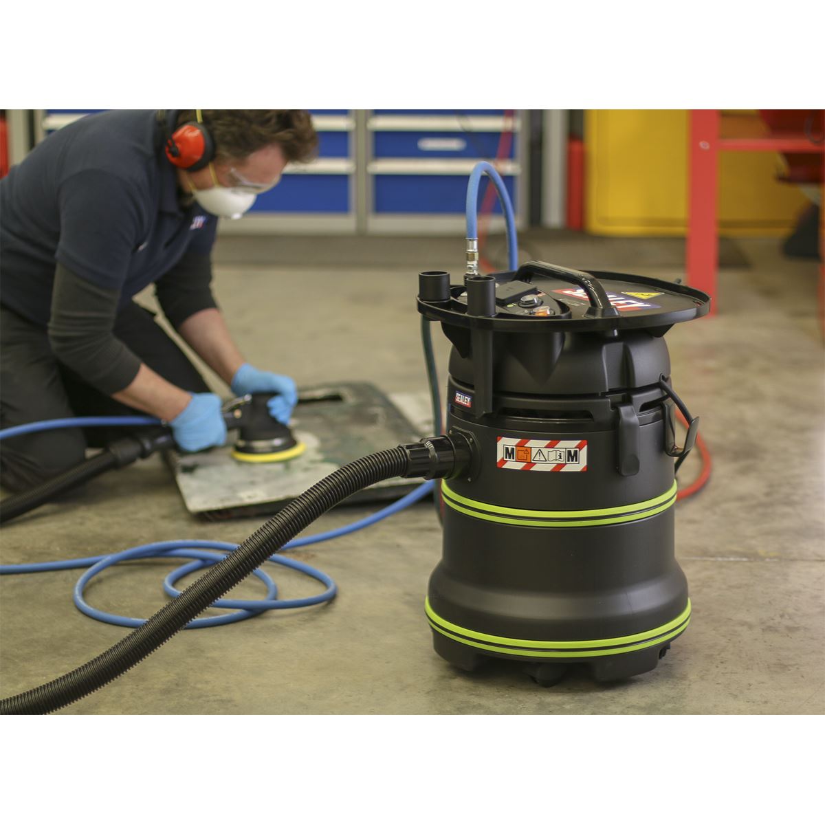 Sealey Vacuum Cleaner Industrial Dust-Free Wet/Dry 35L 1000W/230V Plastic Drum M-Class Self-Clean Filter DFS35M