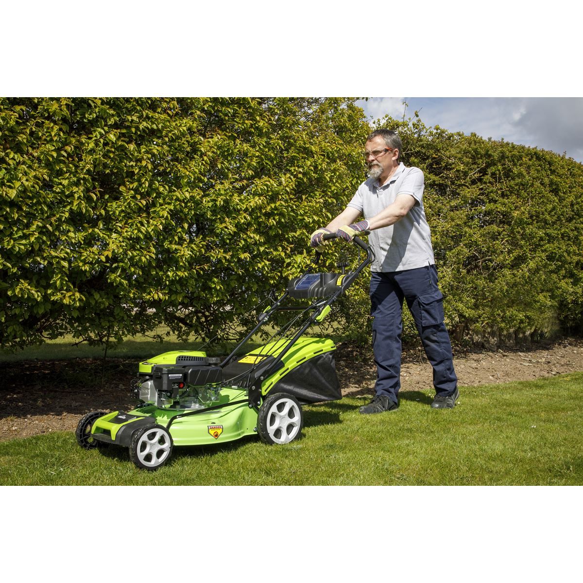 Sealey Dellonda Self Propelled Petrol Lawnmower 144cc 18"/46cm 4-Stroke DG101