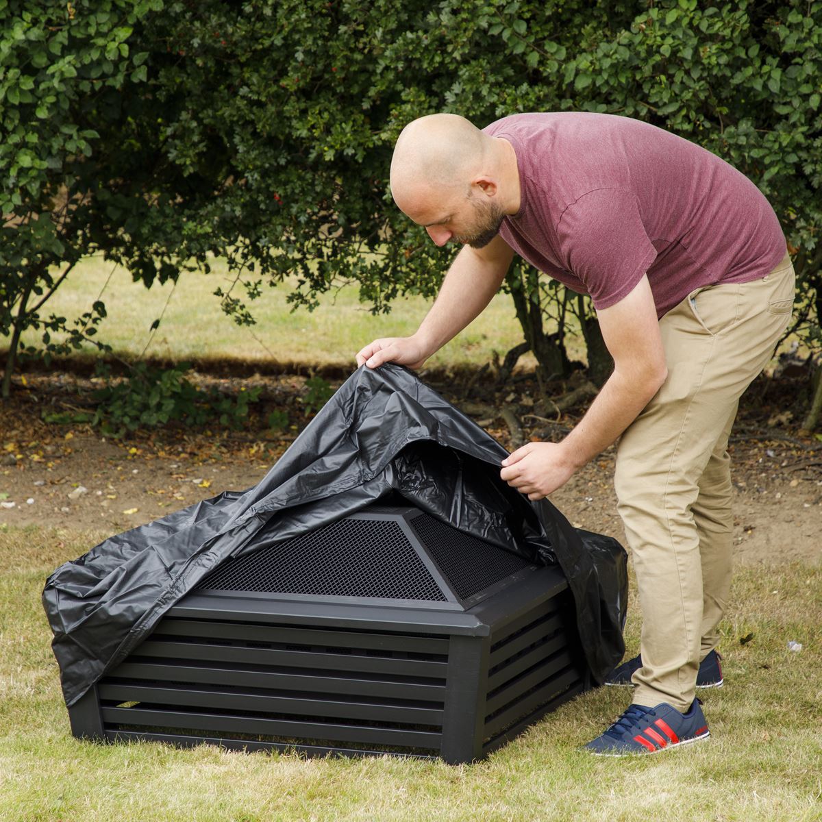 Sealey Dellonda 35" Square Outdoor Fire Pit, Mesh Screen Lid, Black with Water Resistant Drawstring Cover DG238