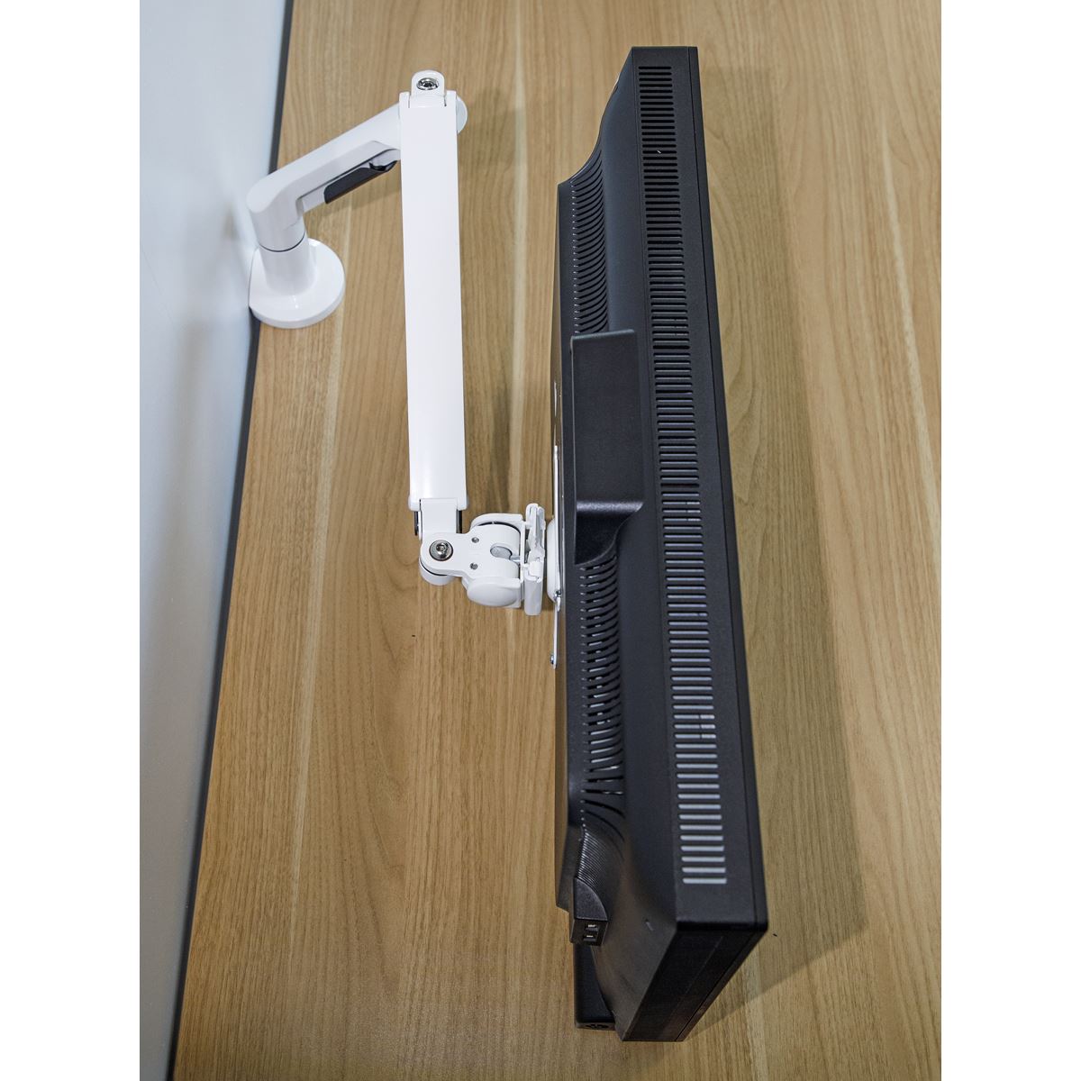 Dellonda Single Monitor Arm 12kg Load Capacity 17-36" Screens White DH26