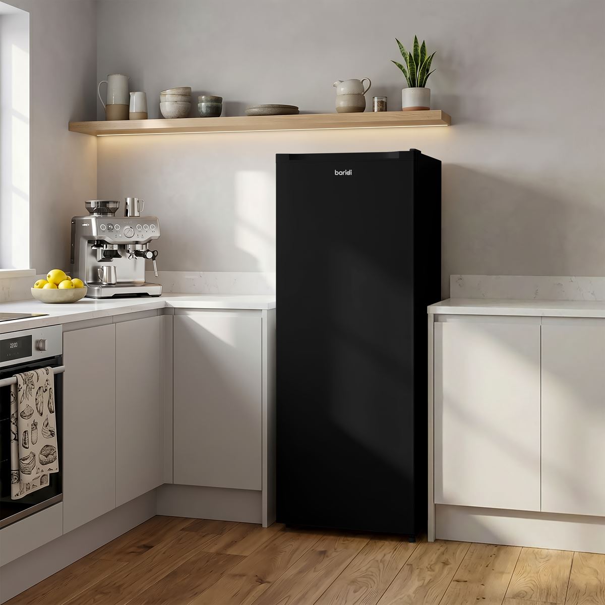 Sealey Baridi Freestanding Larder Fridge 241L � Black DH323