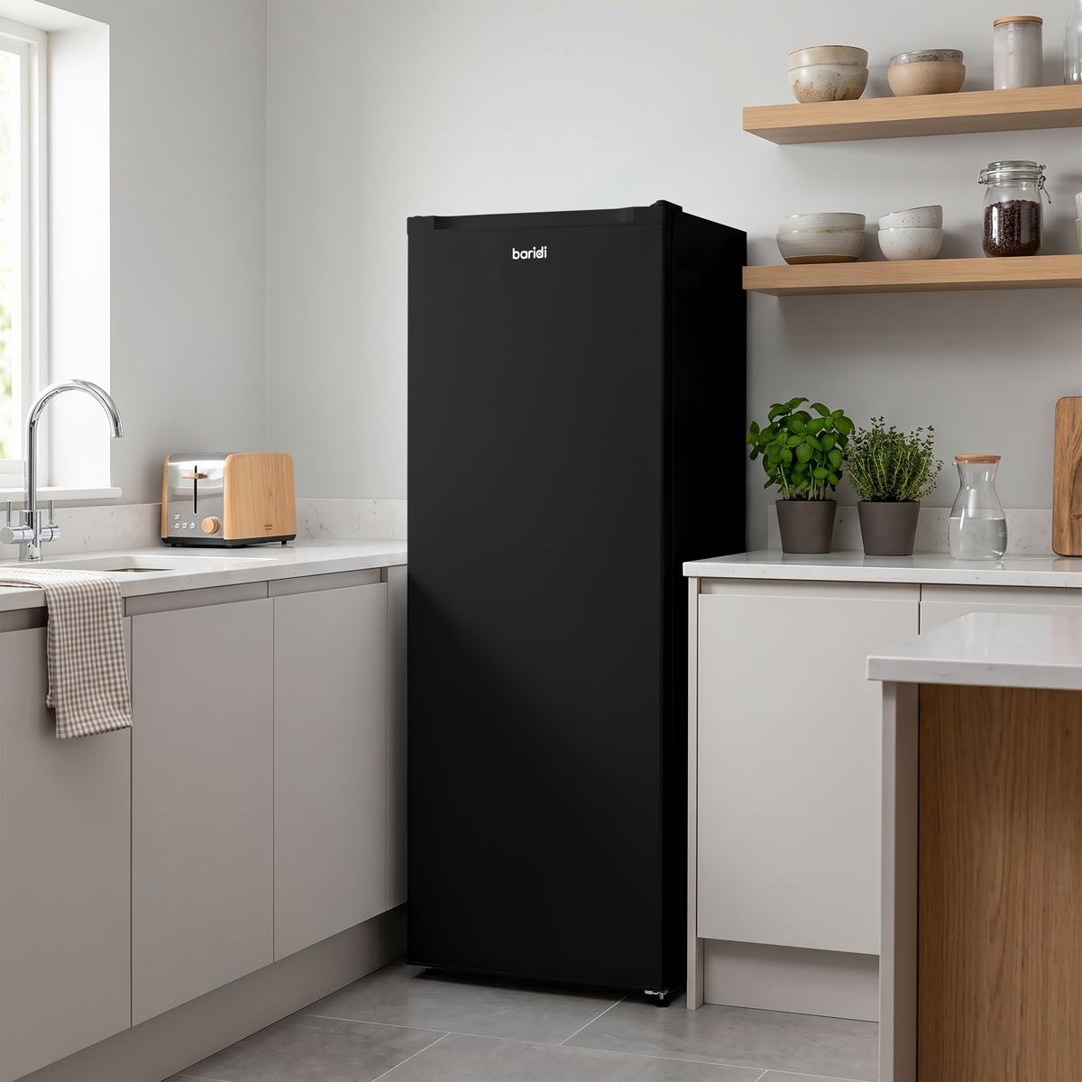 Sealey Freestanding Tall Freezer 177L Capacity � Black DH325