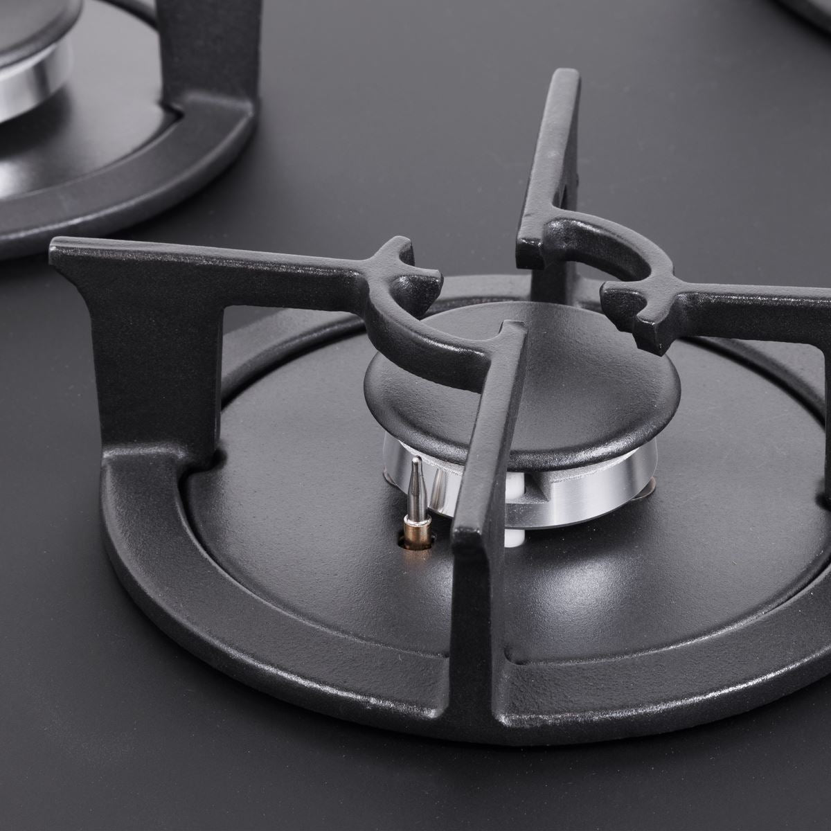Sealey Baridi 70cm Gas Hob Matt Black with 5 Burners, Cast Iron Supports & Auto Ignition 10.4kW DH384