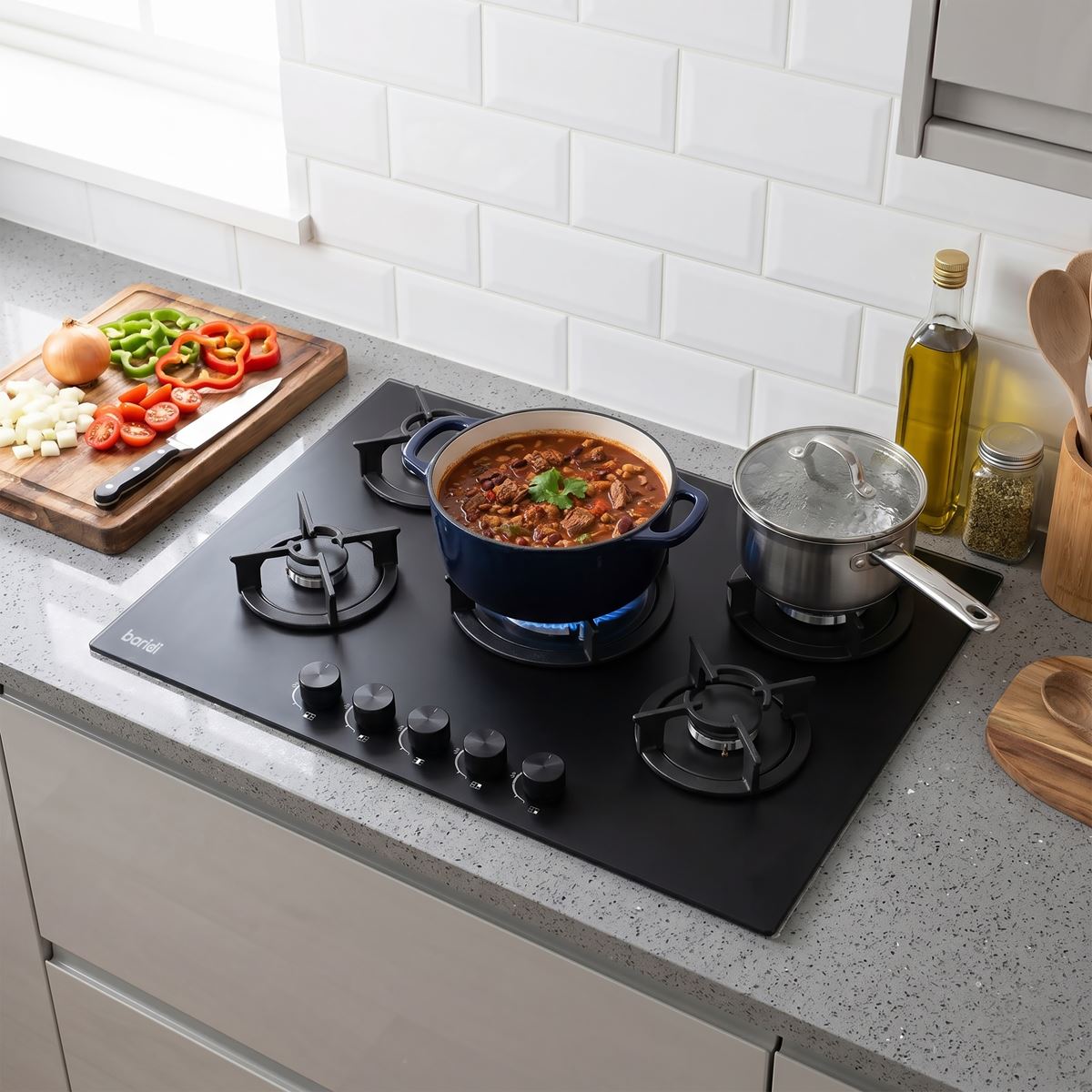 Sealey Baridi 70cm Gas Hob Matt Black with 5 Burners, Cast Iron Supports & Auto Ignition 10.4kW DH384