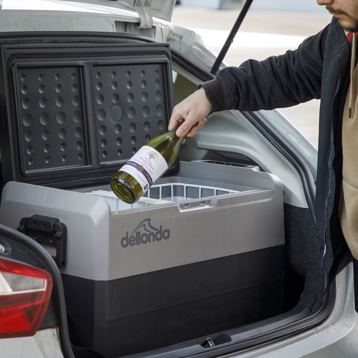 Sealey Dellonda Portable Fridge Freezer/Cool Box with LED Display & AC/DC 230V Adaptor 50L DL132