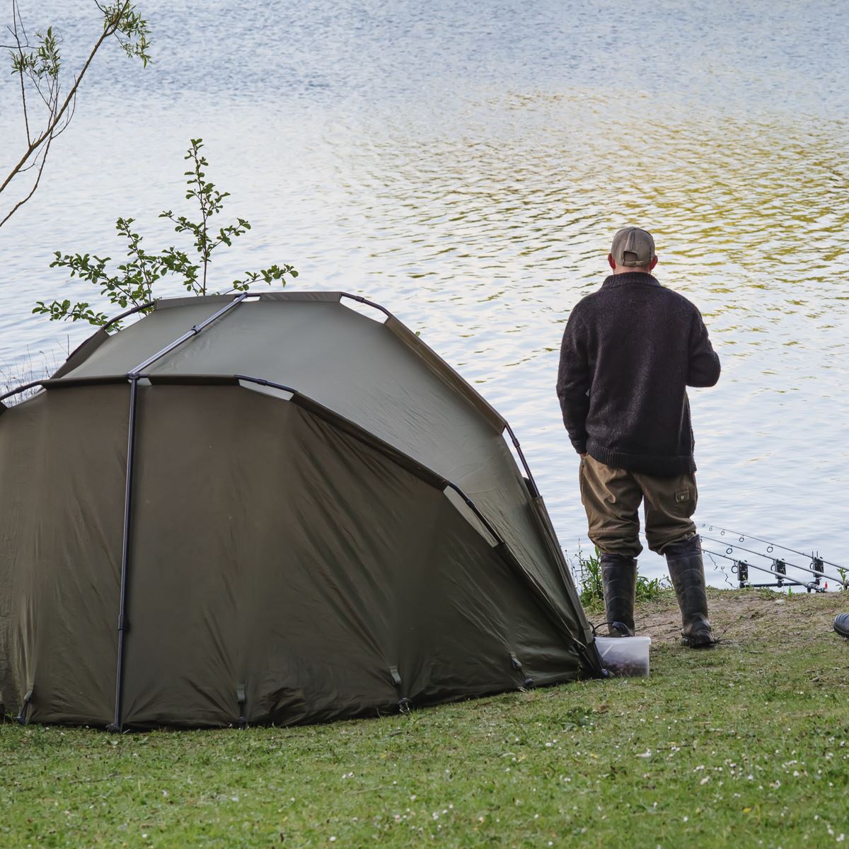 Dellonda Fishing Bivvy Carp Tent Lightweight 2 Man Waterproof UV Safe DL76