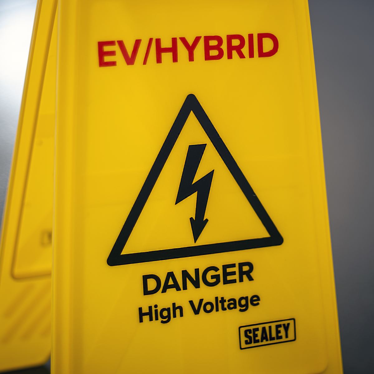 Sealey EV/Hybrid Floor Warning Signs Pack of 2 Size 620 x 300mm Yellow EV19