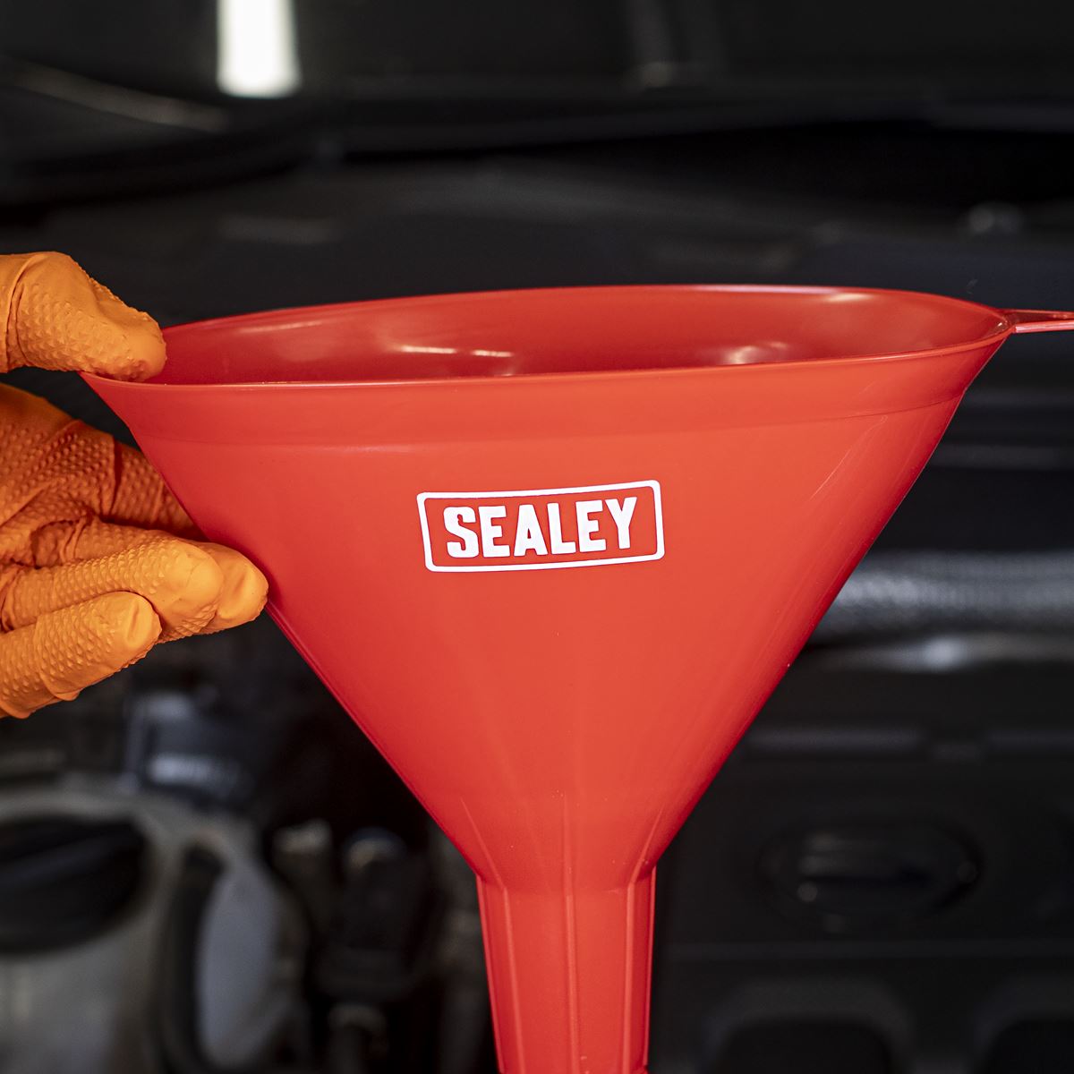 Sealey Angled Spout Oval Oil Fuel Funnel with Filter 200mm Medium F7