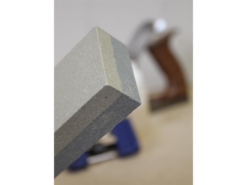 Faithfull Oilstone 200mm & Honing Guide Kit FAIOS8CHG