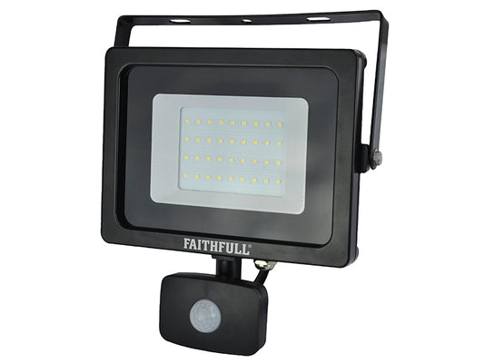 Faithfull Power Plus SMD LED Security Light with PIR 30W 2400 lumen 240V FPPSLWM30S