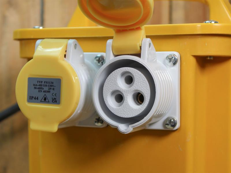 Faithfull Power Plus Transformer 3.3kVA Dual Socket FPPTRAN33A