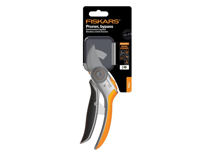 Fiskars Plus Bypass Pruner Capacity 24mm Ergonomic Handles FSK1057172
