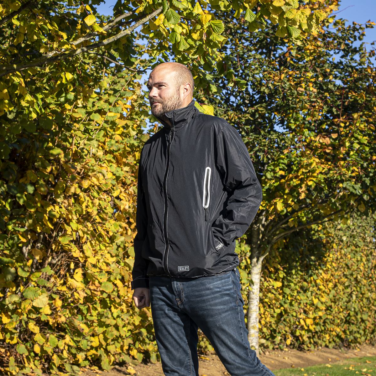 Sealey 5V Heated Rain Jacket Medium and Power Bank 20Ah Wind Resistant HJ06KIT