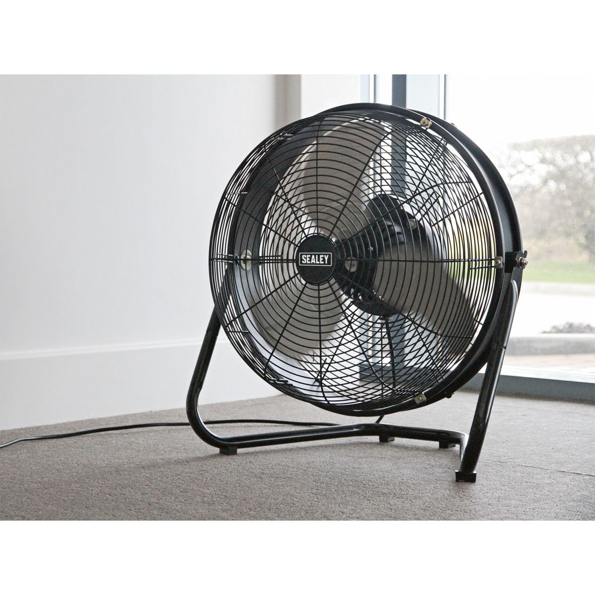 Sealey Industrial High Velocity Floor Fan with Internal Oscillation 18" HVF18IS