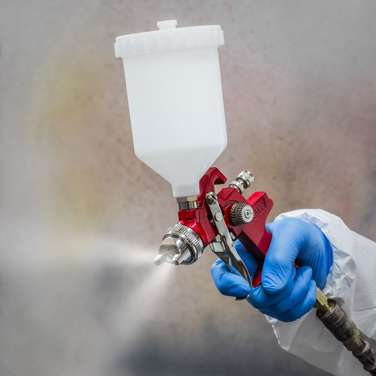 Sealey HVLP Gravity Feed Spray Gun 2mm Set-Up For primer Or Undercoat HVLP742