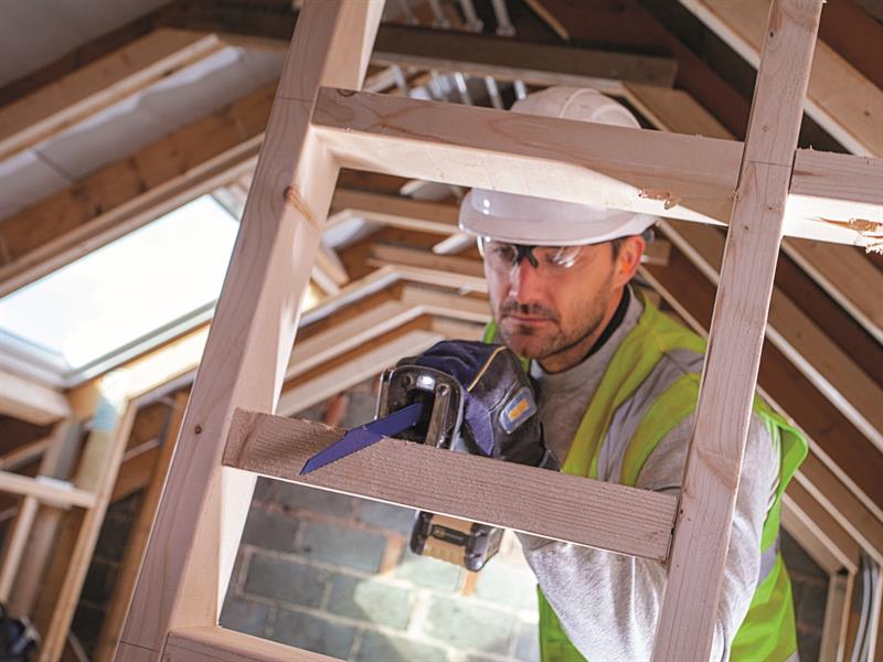 IRWIN® Sabre Saw Blade 956R 225mm Nail Embeded Wood Pack of 5 IRW10504158