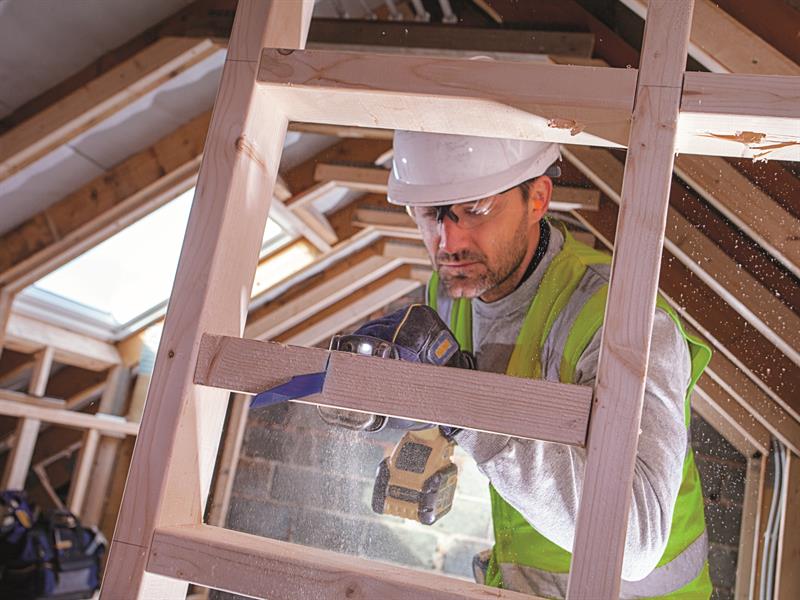 IRWIN® Sabre Saw Blade 956R 225mm Nail Embeded Wood Pack of 5 IRW10504158