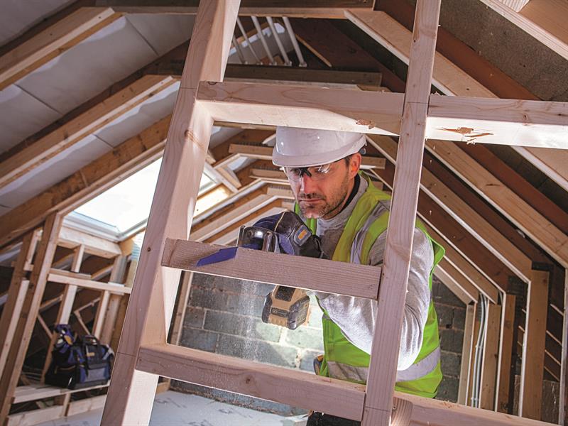 IRWIN® Sabre Saw Blade 956R 225mm Nail Embeded Wood Pack of 5 IRW10504158