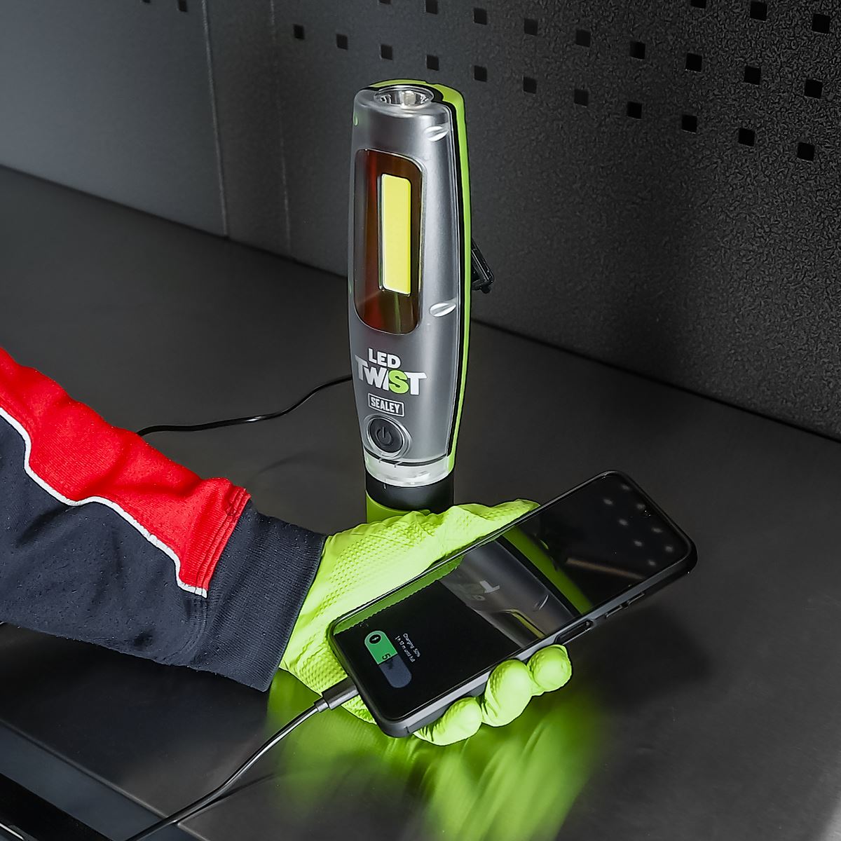 Sealey Rechargeable LED Twist&reg; Inspection Light 20W COB + 3W SMD, 3000lm, Magnetic Base & Power Bank LED3001G