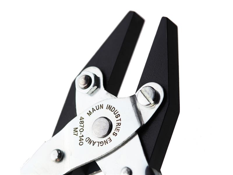 Maun Flat Nose Pliers Smooth Jaw 140mm (5.1/2in) MAU4870140
