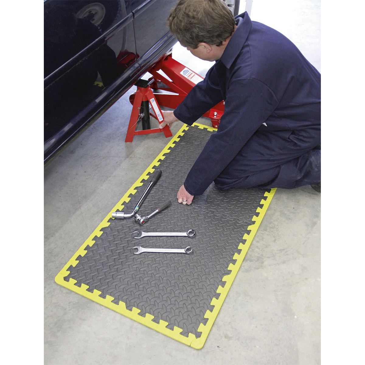Sealey Interlocking EVA Foam Workshop Mat Set 1240 x 1825mm with Hi-Vis Edges MIC1218Y3