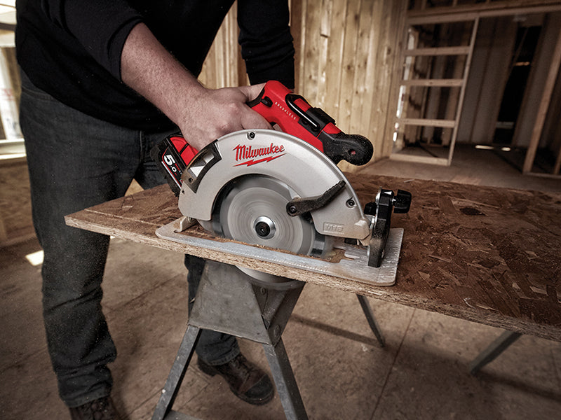 Milwaukee Power Tools M18 BLCS66-0 Brushless Circular Saw 190mm 18V Bare Unit MILM18BLCS60