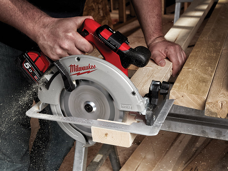 Milwaukee Power Tools M18 BLCS66-0 Brushless Circular Saw 190mm 18V Bare Unit MILM18BLCS60