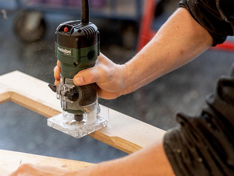 Metabo Trim Router 500W 240V Collet Chuck Bore: 6.35mm Cable Length 2m FM 500-6
