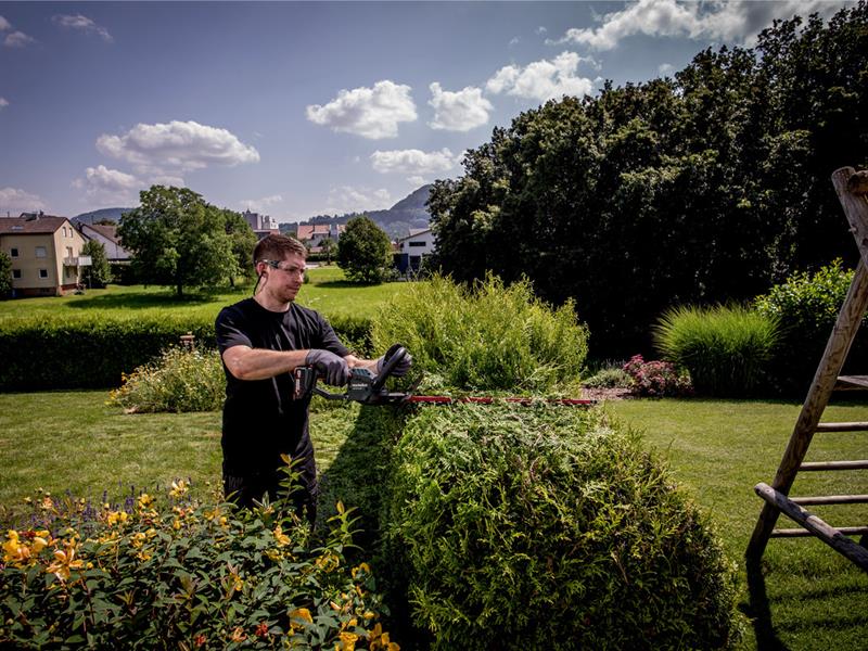 Metabo Hedge Trimmer 18V Bare Unit Blade Length 65cm Strokes 2,600 MPTHS18LTX65