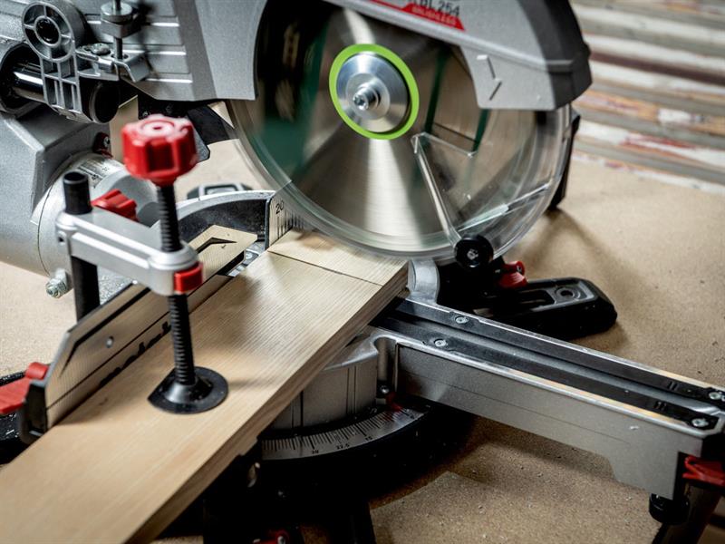 Metabo Brushless Mitre Saw 18V 1 x 4.0Ah Li-ion 254 x 30mm KGS 18 LTX BL 254