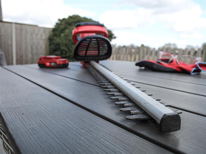 Olympia Power Tools Cordless Hedge Trimmer 20V 1 x 2.0Ah Li-ion OLPX20SCHT1