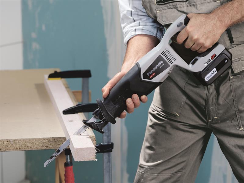 Panasonic Cordless Reciprocating Saw 18V 2 x 5.0Ah Li-ion EY45A1LJ2G