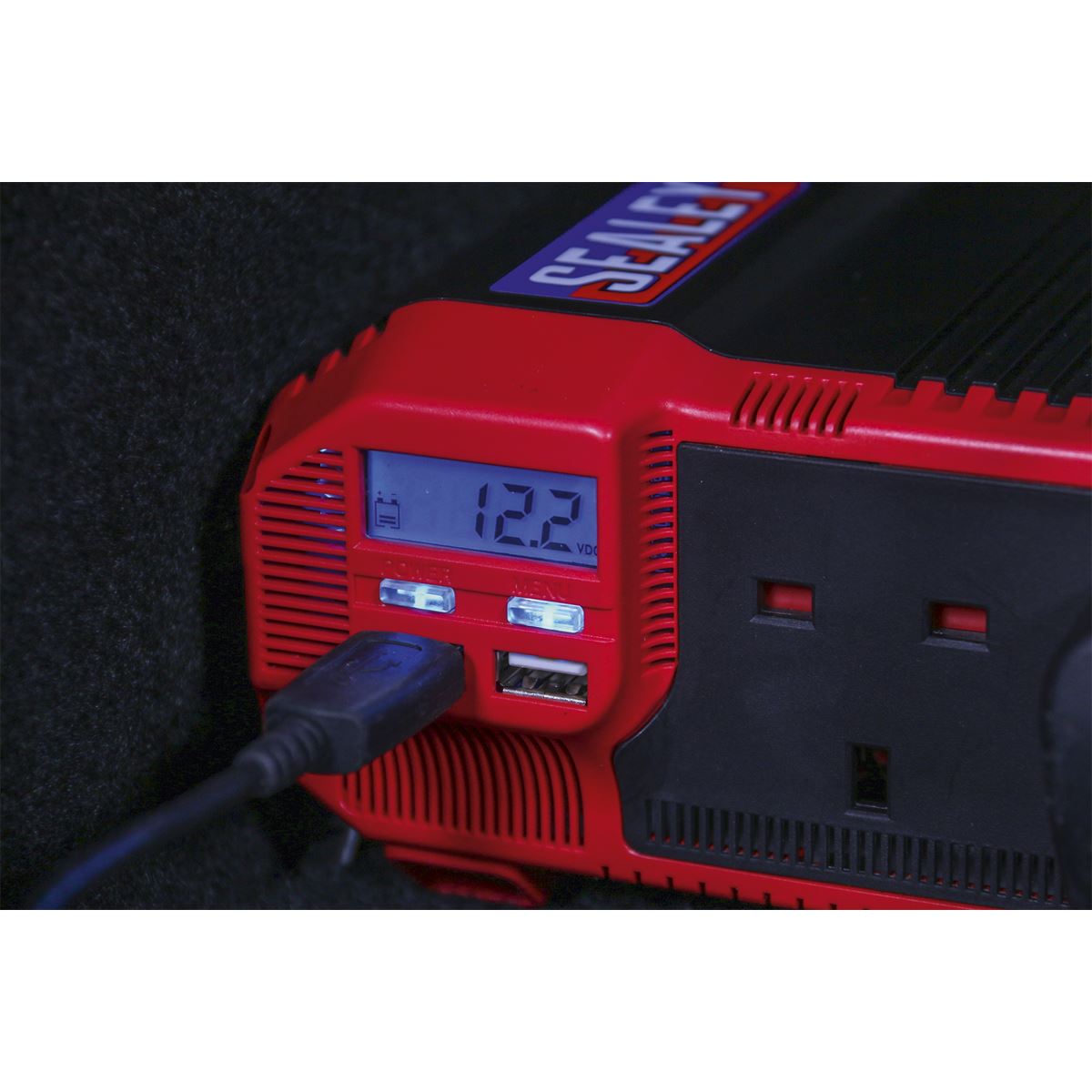 Sealey Power Inverter Modified Sine Wave 2000W 12V DC - 230V ~ 50Hz PI2000
