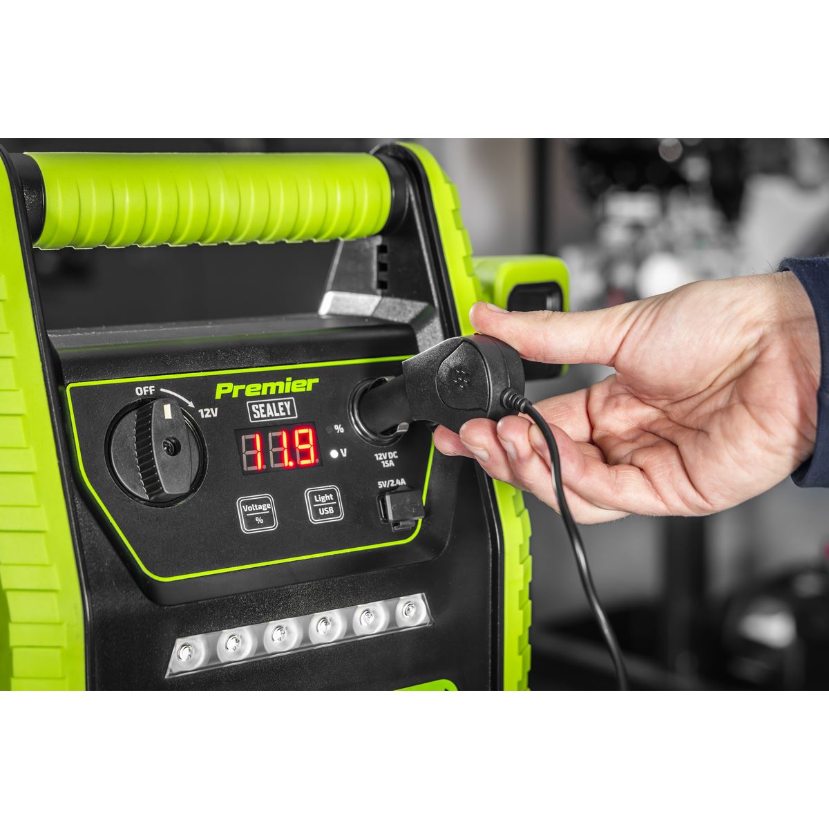Sealey Premier 12V RoadStart Jump Starter 2200 Peak Amps Cable 1.7m PRS2200