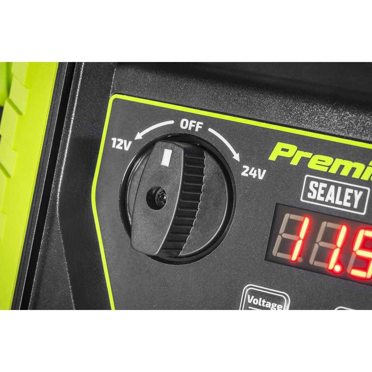 Sealey Premier 12/24V RoadStart Jump Starter 4400A Peak Amps USB Outlet PRS4400