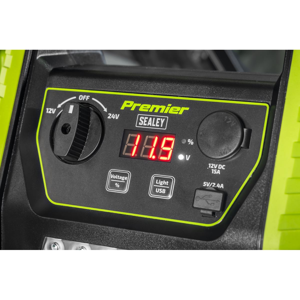 Sealey Premier 12/24V RoadStart Jump Starter 4400A Peak Amps USB Outlet PRS4400