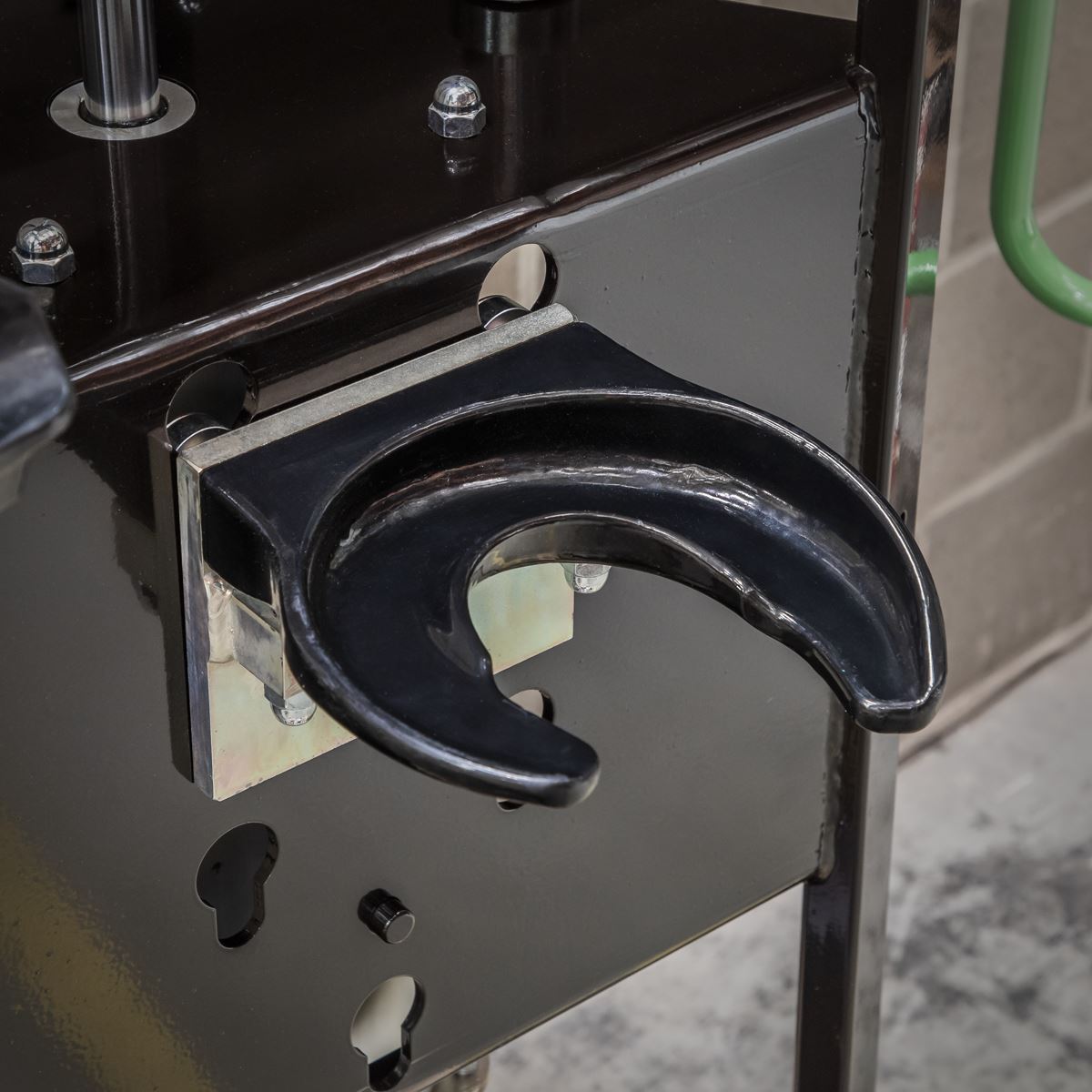 Sealey Right-Handed Coil Spring Yoke Fits Sealey RE3000 - RE02