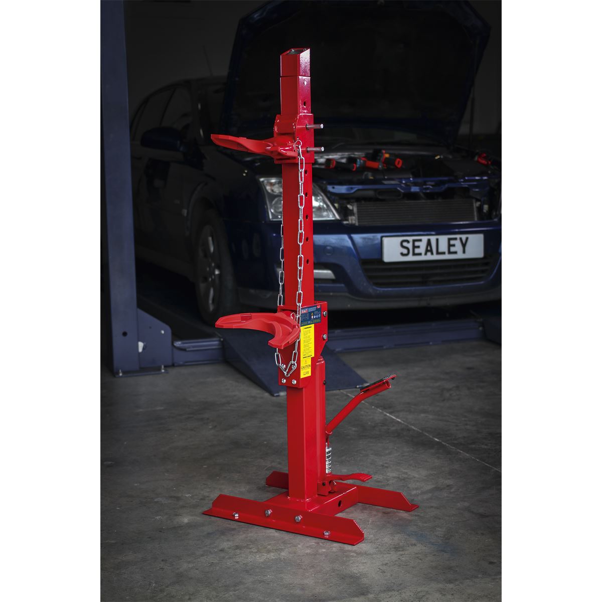 Sealey Coil Spring Compressing Station with Gauge Hydraulic 2000kg Capacity RE2311