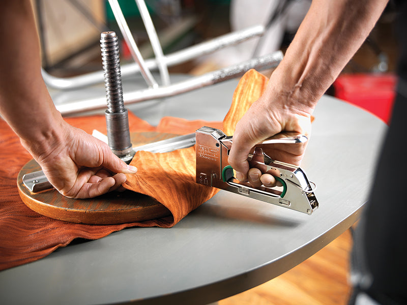 Rapid R14 PRO Heavy-Duty Hand Tacker (140 Staples 6-8mm) RPDR14