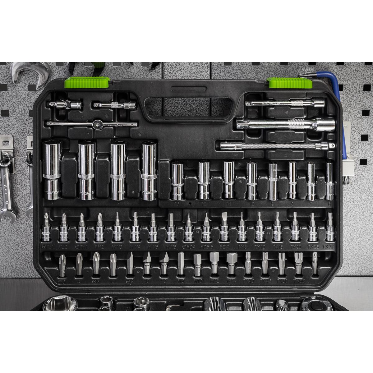 Sealey Metric Socket Set 94pc 1/4" & 1/2"D Deep Standard And Bits S01210